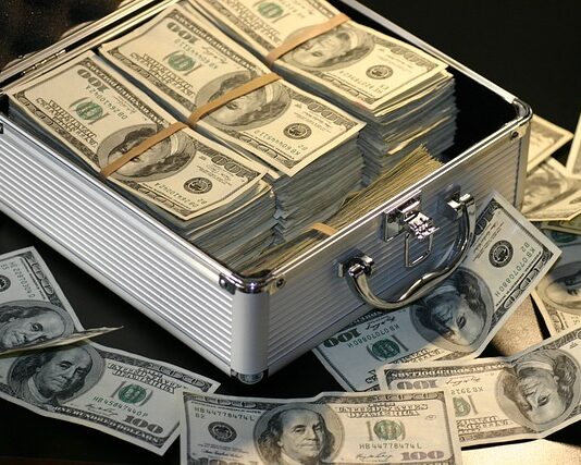 Ile zarabia tłumacz przysięgły języka angielskiego? Ile zarabia tłumacz przysięgły języka angielskiego?