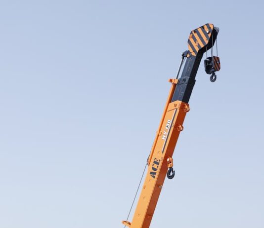 Ile kosztuje wynajęcie podnośnika teleskopowego? Ile kosztuje wynajęcie podnośnika teleskopowego